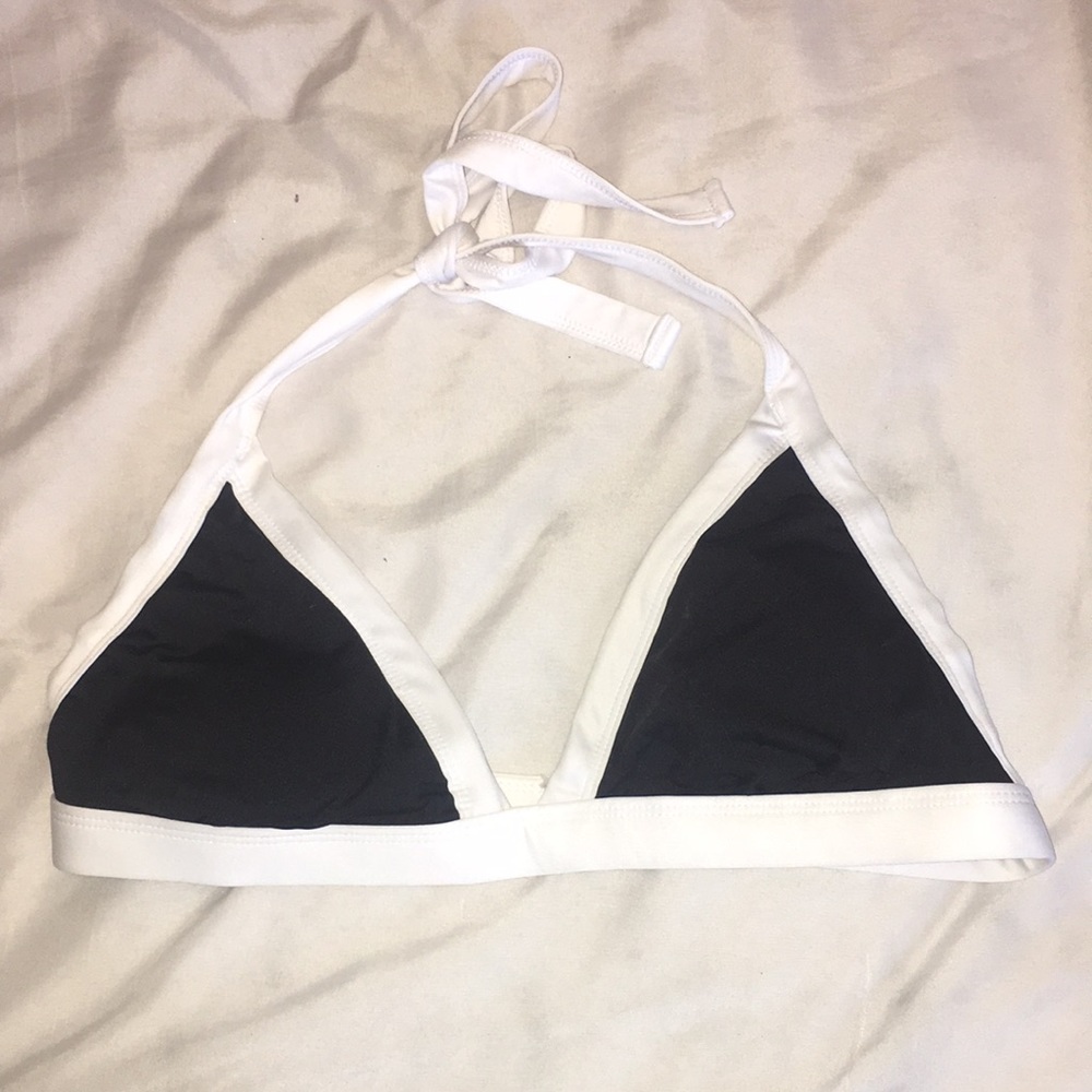 Black and white triangle bikini top